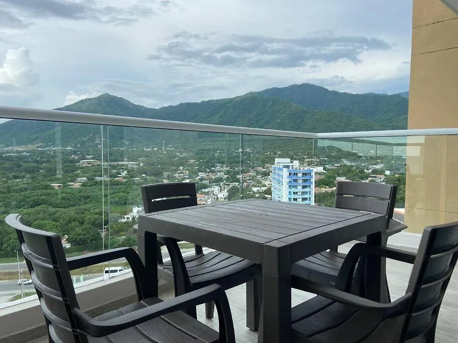 Modern Well-Equipped 4 Ppl Condo/5 Min Beach Walk Santa Marta  Apartment