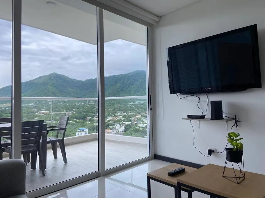 Modern Well-Equipped 4 Ppl Condo/5 Min Beach Walk Santa Marta  Apartment Santa Marta (Magdalena)